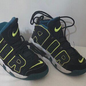 Nike Air More Uptempo GS 'Black Geode Teal' DZ2809-001 Size 5.5 Youth
